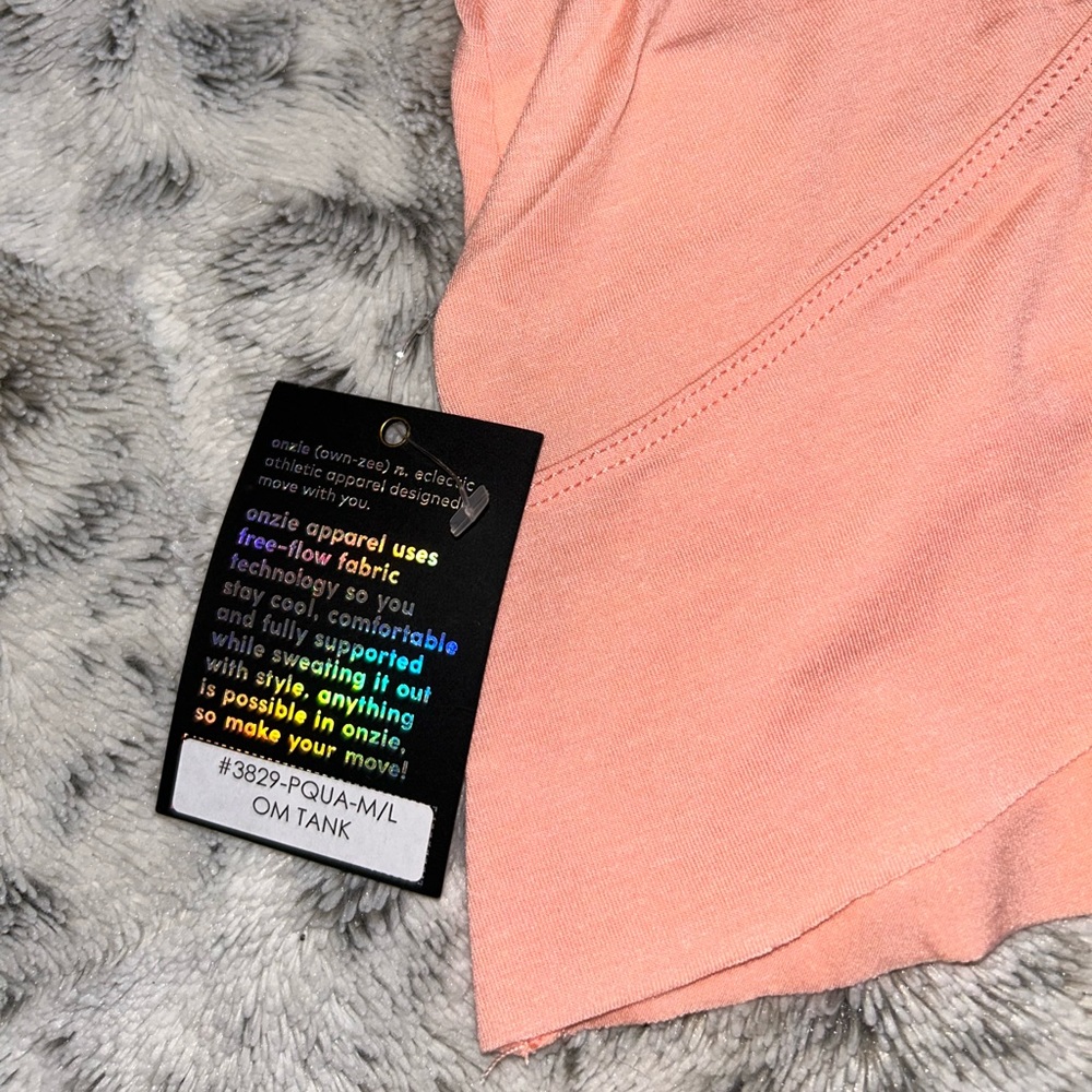 ๐ NWT Onzie | OM Reversible Tank | Peach Quartz | Size M/L - Picture 15 of 16